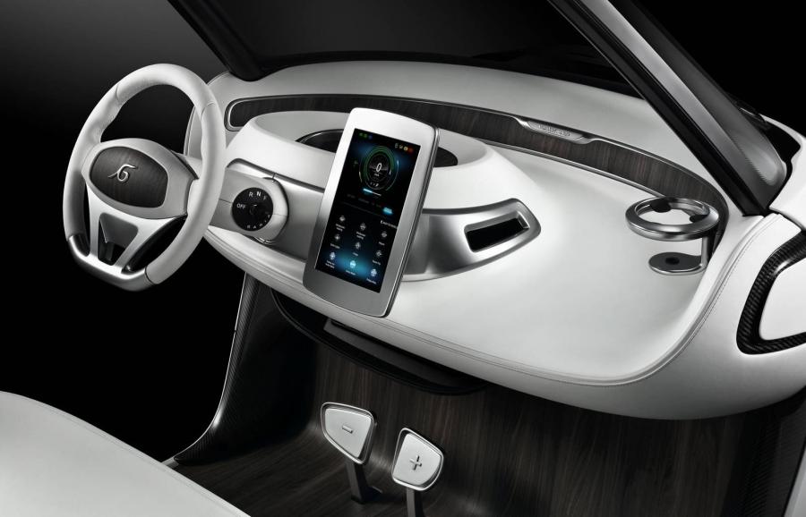 Торпедо Mercedes-Benz Style Edition Garia Golf Car 2016 года  (фото 10 из 18)